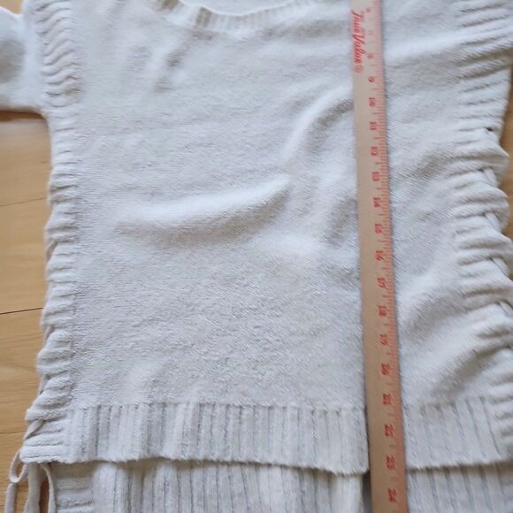 Lucky Brand Ivory/Cream Soft Silver Metallic Lace Up Knit Sweater Size Large‎ - Picture 9 of 10